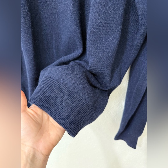 J. Crew Midweight cashmere crewneck sweater Size L Navy Blue - Picture 4 of 8